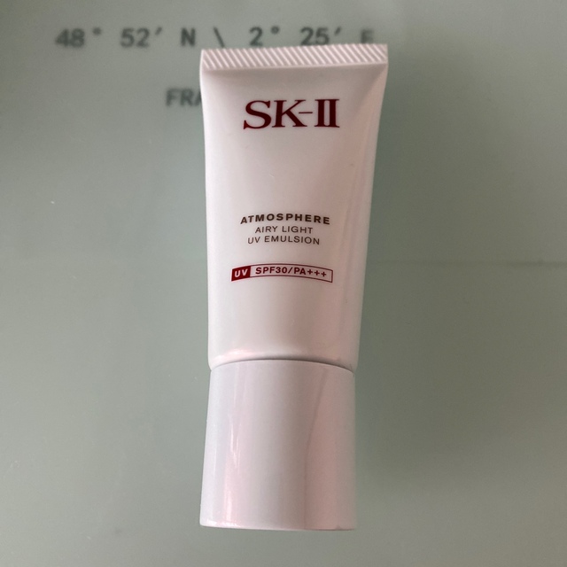 SK-II(エスケーツー)のSKII アトモスフィア エアリー ライト UV エマルジョン SPF30 コスメ/美容のボディケア(日焼け止め/サンオイル)の商品写真