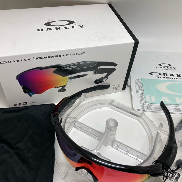 Oakley(オークリー)のoakley オークリー レーダーペース ヘッドフォン内臓 サングラス スポーツ/アウトドアのランニング(その他)の商品写真