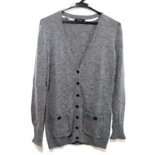 BURBERRY(カーディガン ・ グレー/灰色系)のフリマアイテム一覧 BURBERRY(カーディガン ・ グレー/灰色系)のフリマアイテム一覧