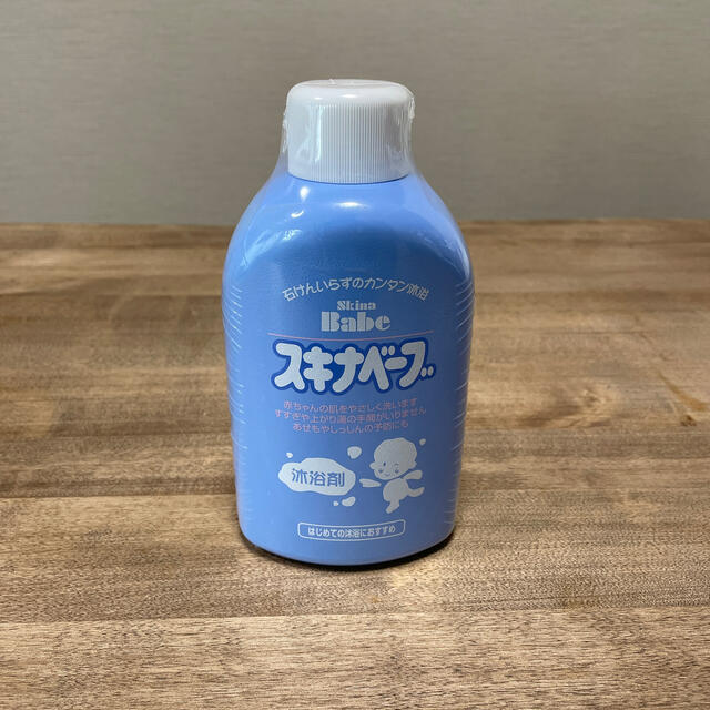 アカチャンホンポ(アカチャンホンポ)の【新品未使用】スキナベーブ 500ml キッズ/ベビー/マタニティの洗浄/衛生用品(その他)の商品写真