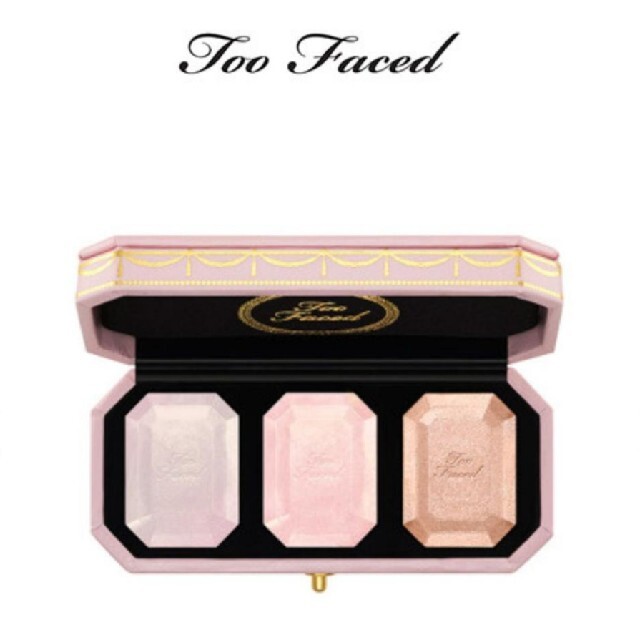 Too Faced(トゥフェイス)のダイヤモンドライト シリーズ～ マルチユース ハイライター トリオ コスメ/美容のベースメイク/化粧品(フェイスパウダー)の商品写真