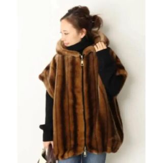 ドゥーズィエムクラス(DEUXIEME CLASSE)のA POINT FAKE FUR VEST(毛皮/ファーコート)