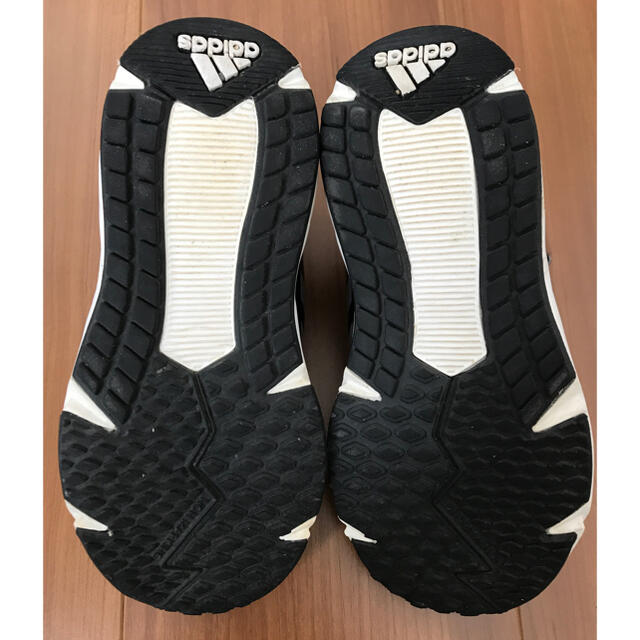 adidas(アディダス)のadidas スニーカー 18.0cm キッズ/ベビー/マタニティのキッズ靴/シューズ(15cm~)(スニーカー)の商品写真