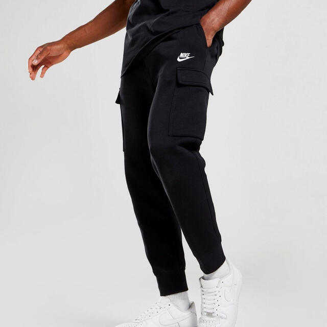 NIKE - 日本未発売 NIKE カーゴジョガーパンツ ブラックSサイズの通販
