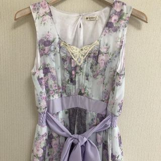 アクシーズファム(axes femme)の早い者勝ち❣️花柄ワンピース ドレス　美品(ひざ丈ワンピース)