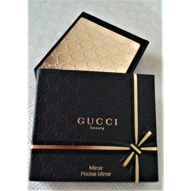 Gucci(グッチ)のGUCCI 　グッチ　ミラー　ノベルティ グッズ　鏡 レディースのファッション小物(ミラー)の商品写真