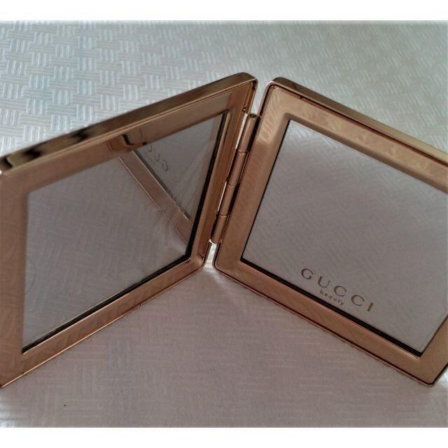 Gucci(グッチ)のGUCCI 　グッチ　ミラー　ノベルティ グッズ　鏡 レディースのファッション小物(ミラー)の商品写真