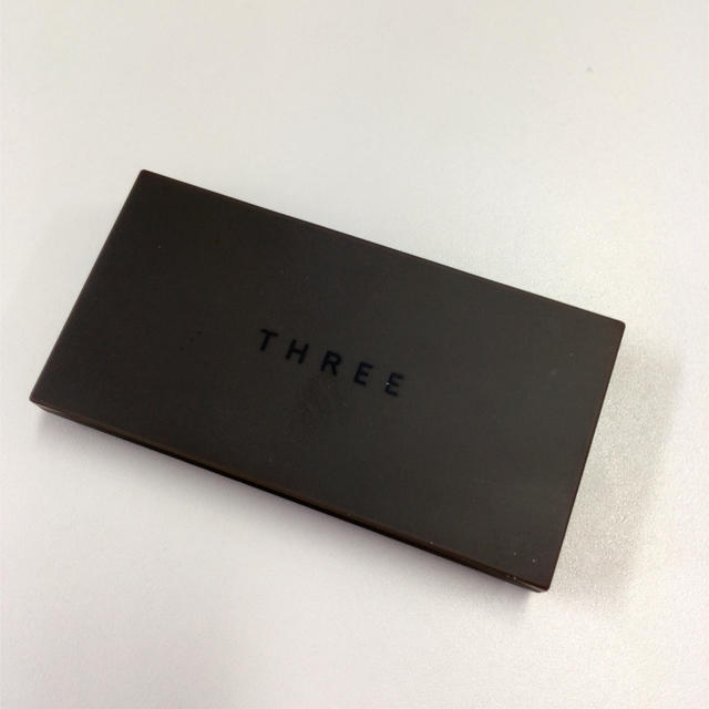 THREE(スリー)のTHREEカラーヴェールフォーチークス01 コスメ/美容のベースメイク/化粧品(チーク)の商品写真