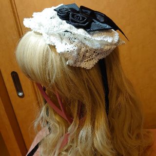 ボディライン(BODYLINE)のヘッドドレス ロリータブラック/ホワイト カチューシャ(カチューシャ)