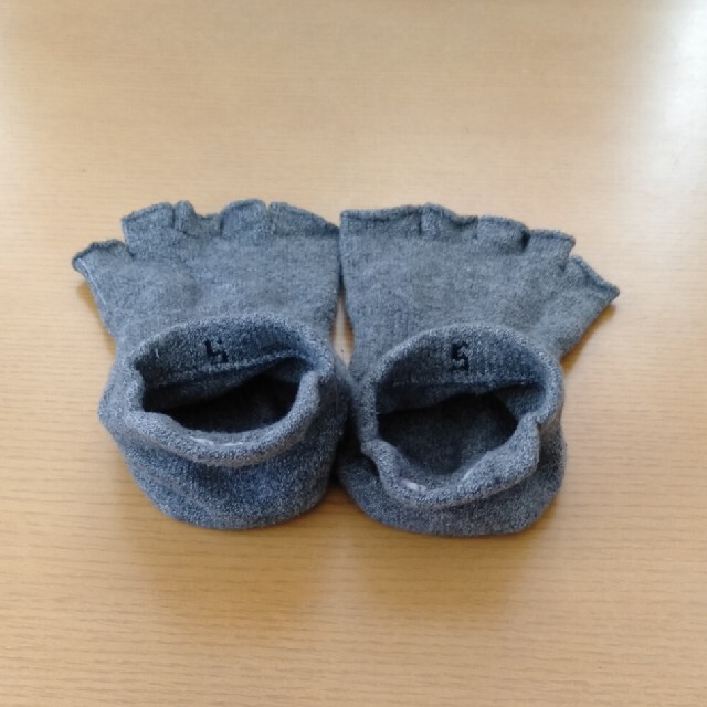 toesox グレー　Sサイズ スポーツ/アウトドアのトレーニング/エクササイズ(その他)の商品写真