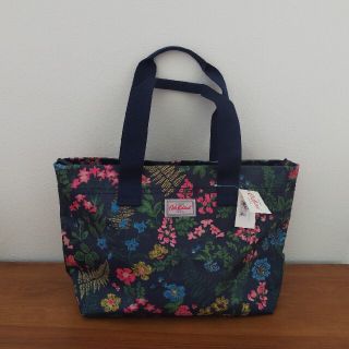 キャスキッドソン(Cath Kidston)のキャス・キッドソン 花柄トートバッグ ネイビー(トートバッグ)