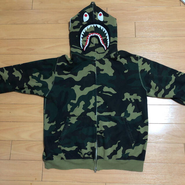 A BATHING APE アベイシングエイプシャークトップス