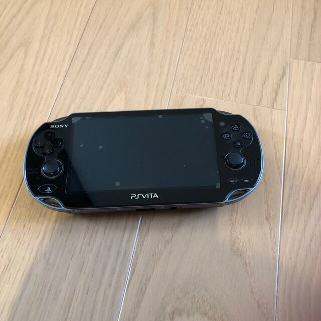 SONY PlayStationVITA 本体  PCH-1100 AB01 エンタメ/ホビーのゲームソフト/ゲーム機本体(携帯用ゲーム機本体)の商品写真