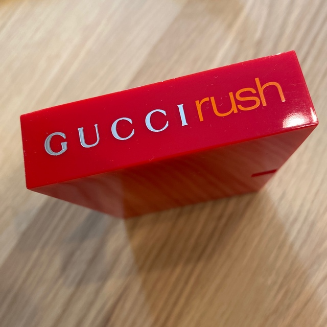 Gucci(グッチ)の残量たっぷり　グッチ　ラッシュ　rush 30ml コスメ/美容の香水(ユニセックス)の商品写真