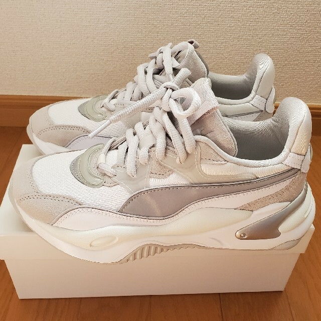 emmi×puma エミ プーマ コラボ スニーカー