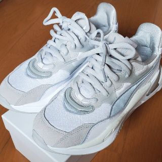 PUMA - emmi×puma エミ プーマ コラボ スニーカーの通販 by みみ's ...