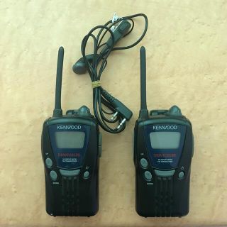 ケンウッド(KENWOOD)のKENWOOD UBZ-LK20 特定小電力トランシーバー 二台インカム付き(アマチュア無線)