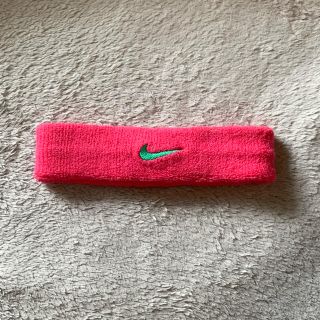 ナイキ(NIKE)のNIKE ヘアバンド(ヘアバンド)