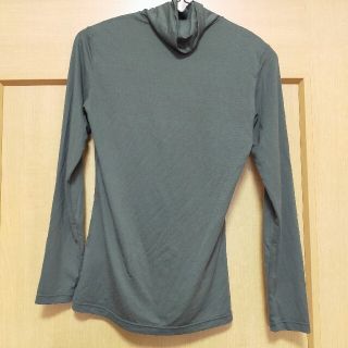 ユニクロ(UNIQLO)のユニクロ ヒートテック カーキ(アンダーシャツ/防寒インナー)