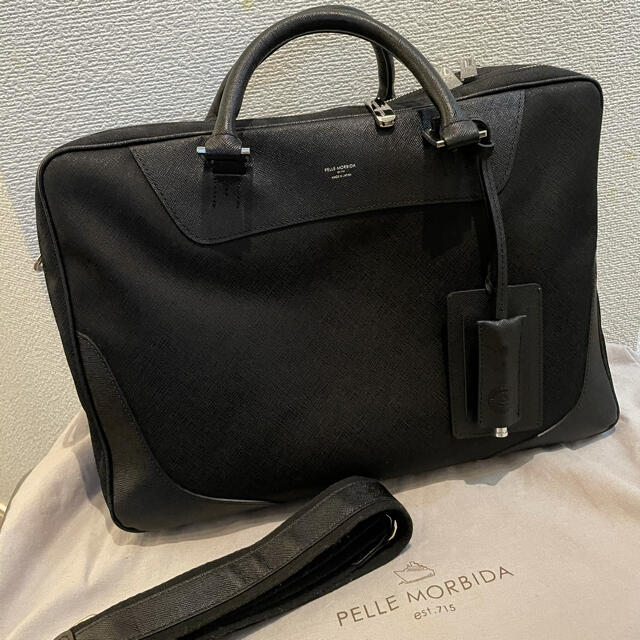 PELLE MORBIDA ペッレモルビダ Capitano B4ブリーフ 2室 パーティを