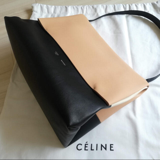 celine(セリーヌ)の新品未使用 CELINE セリーヌ オールソフト バイカラー ショルダーバッグ レディースのバッグ(ショルダーバッグ)の商品写真