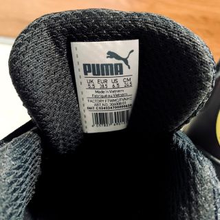 PUMA - 半額 プーマ PUMA フェラーリ コラボ スニーカー 24 24.5 黒 靴