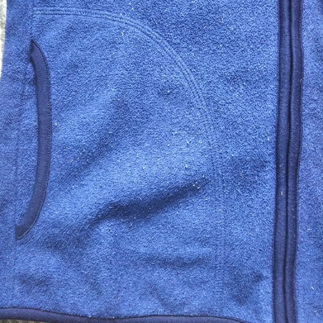 UNIQLO(ユニクロ)のUNIQLO フリース150サイズ キッズ/ベビー/マタニティのキッズ服女の子用(90cm~)(ジャケット/上着)の商品写真