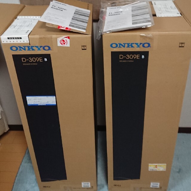 ONKYO(オンキヨー)の ONKYO D-309E(B)  スピーカー (スピーカーケーブル付き) スマホ/家電/カメラのオーディオ機器(スピーカー)の商品写真
