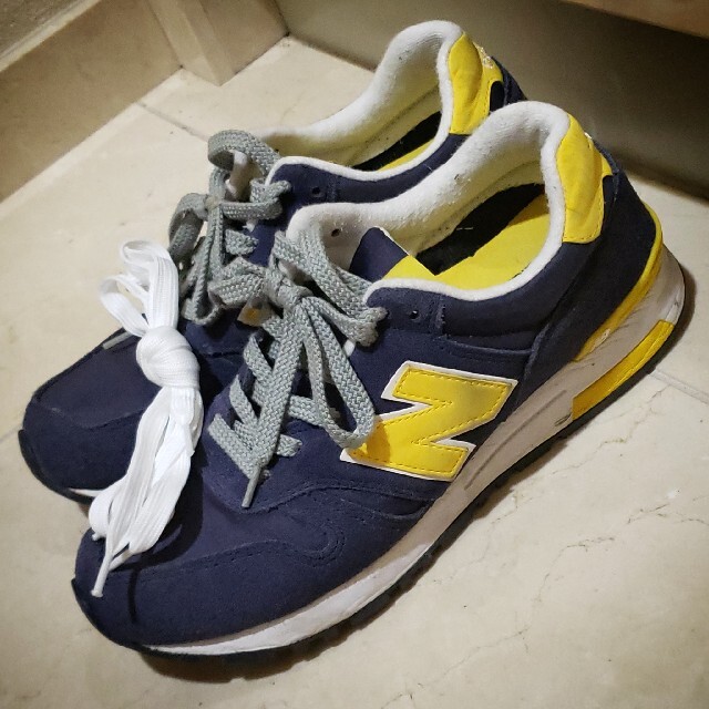 ニューバランス NB ネイビー イエロー スニーカー ML565RB