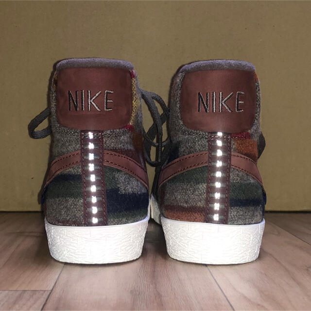 NIKE(ナイキ)の新品 限定 NIKE x PENDLETON BLAZER MID 24cm レディースの靴/シューズ(スニーカー)の商品写真