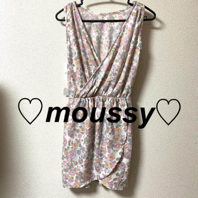 moussy(マウジー)の♡moussy♡ 花柄ノースリーブワンピース レディースのワンピース(ひざ丈ワンピース)の商品写真