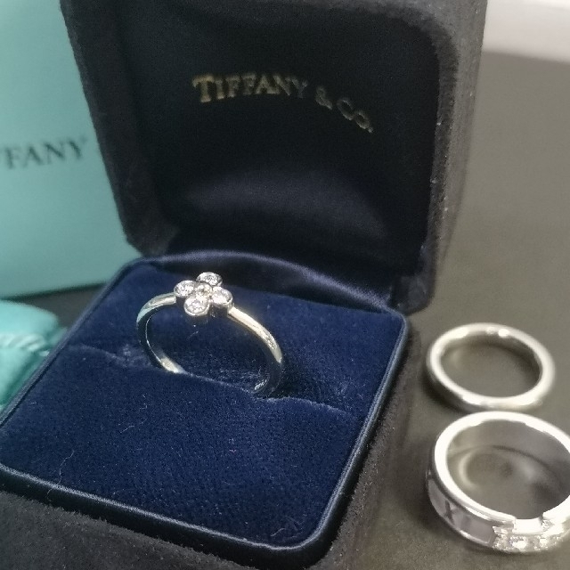 ⭐︎Tiffany\u0026Co ⭐︎ティファニー プラチナ4Pダイヤベゼルフラワーリング