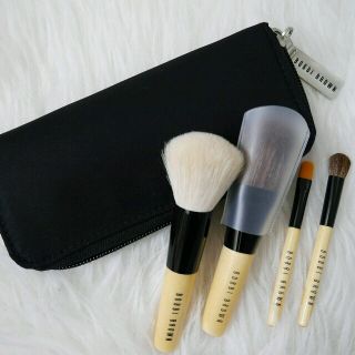 ボビイブラウン(BOBBI BROWN)のKie様専用♡未使用♡ボビイブラウン　メイクブラシセット(その他)