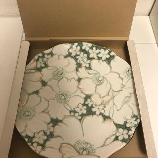 ナルミ(NARUMI)のNARUMI大皿　新品　直径約26cm(食器)