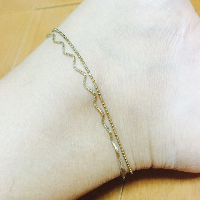 アンクレット、新品同様、金色 レディースのアクセサリー(アンクレット)の商品写真