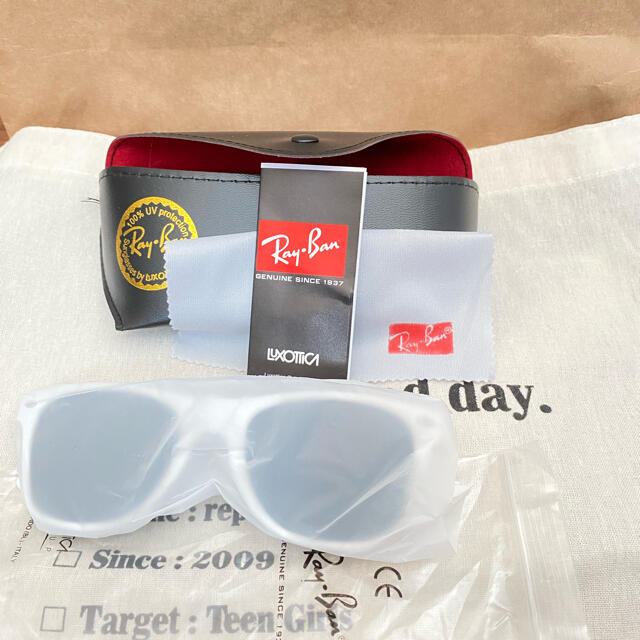 Ray-Ban(レイバン)のRB2140 レイバン　rayban サングラス　ウェイファーラー　白 メンズのファッション小物(サングラス/メガネ)の商品写真