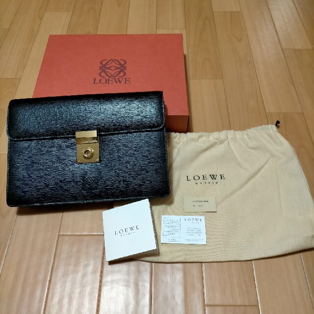 土日限定セール 箱付き 新品 未使用 LOEWE セカンドバッグ