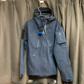 ザノースフェイス(THE NORTH FACE)の定価¥61600 フェニックス　ハードシェル　日本Lサイズ防水　防水(登山用品)