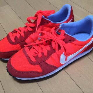 ナイキ(NIKE)のナイキ スニーカー 《最終値下げ！即購入可！》(スニーカー)