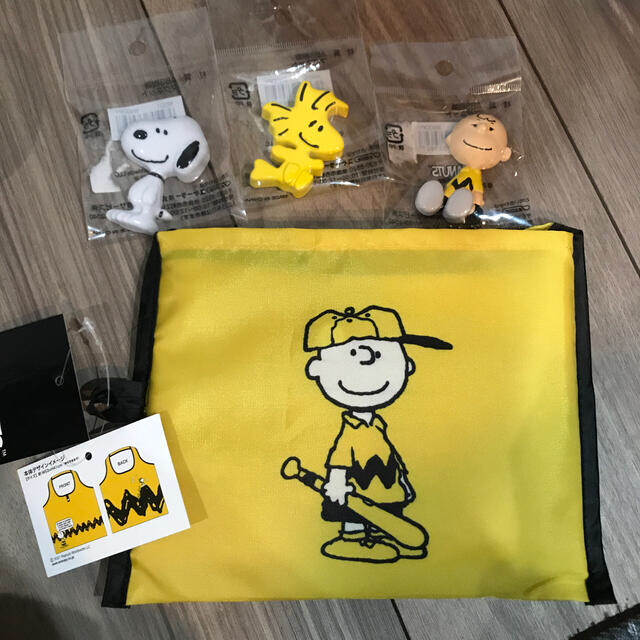 PEANUTS(ピーナッツ)のチャーリーブラウン　エコバック  マグネット レディースのバッグ(エコバッグ)の商品写真