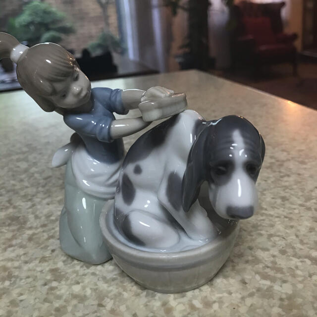 LIADRO リヤドロ 「きれいにしましょうね」犬 陶器 - www.hotelsanleonino.com LIADRO リヤドロ 「きれいにしましょうね」犬 陶器 - www.hotelsanleonino.com