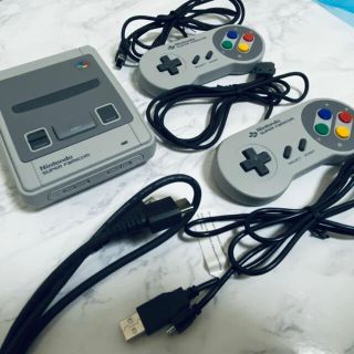 ニンテンドウ(任天堂)の【美品】ニンテンドークラシックミニ スーパーファミコン(家庭用ゲーム機本体)