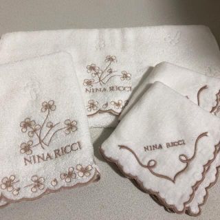 ニナリッチ(NINA RICCI)のニナリッチ　タオルセット(タオル/バス用品)