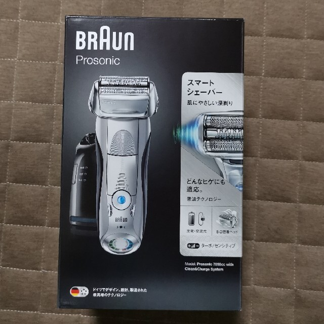 BRAUN(ブラウン)のBRAUN　電気シェーバー　7090cc ☆新品未開封☆ スマホ/家電/カメラの美容/健康(メンズシェーバー)の商品写真