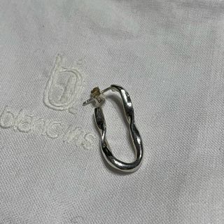 Blanc iris  TWIST pierce (SS)(ピアス)