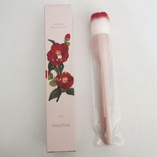 イニスフリー(Innisfree)の最終値下げ！【イニスフリー】希少 カメリア ブラシ(チーク/フェイスブラシ)