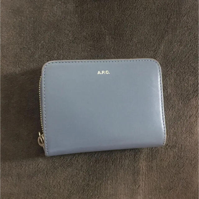 アーペーセー A.P.C. 財布 レディース 二つ折り財布カラーアイスブルーメタル部分