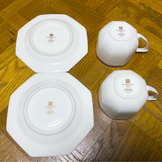 GIVENCHY(ジバンシィ)のジバンシー カップ&ソーサー2客セット インテリア/住まい/日用品のキッチン/食器(グラス/カップ)の商品写真