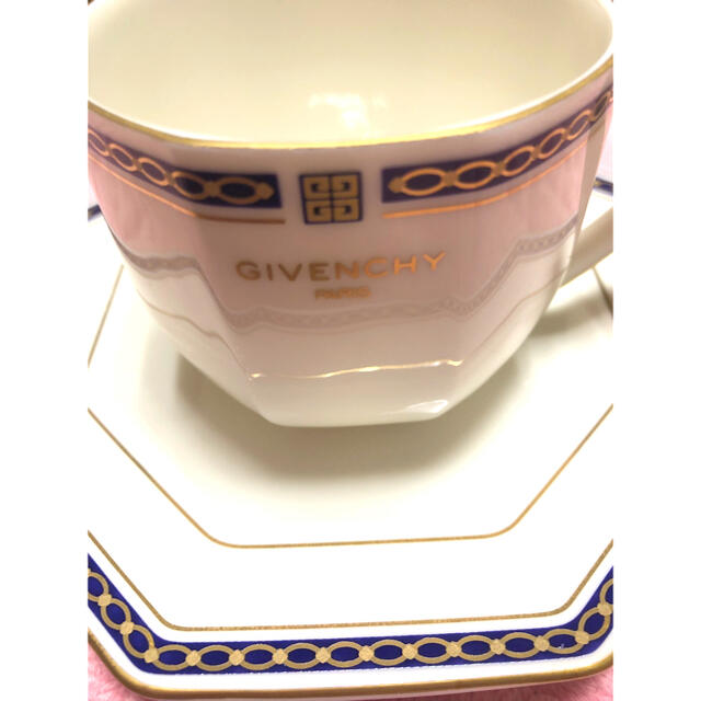 GIVENCHY(ジバンシィ)のジバンシー カップ&ソーサー2客セット インテリア/住まい/日用品のキッチン/食器(グラス/カップ)の商品写真