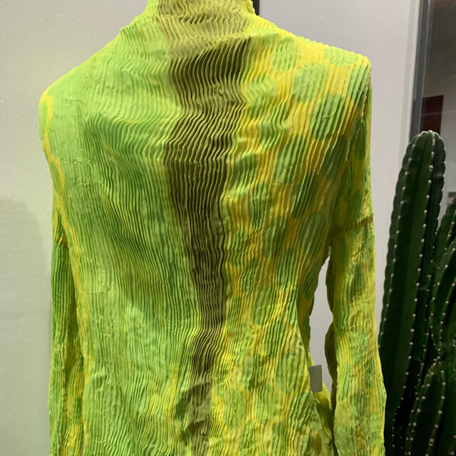 ISSEY MIYAKE - イッセイミヤケ ダブルシフォンのカーディガン ISSEY MIYAKE - イッセイミヤケ ダブルシフォンのカーディガン